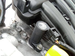 катушка зажигания Renault Clio 3 поколение 2006, 1.4 л., бензин, МКПП, 8200765882