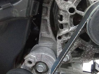 кронштейн генератора Dacia Duster 1 поколение 2012, 1.5 л., дизель, МКПП, 8200669494