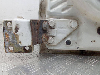 петля двери IVECO EuroCargo 3 поколение 2008