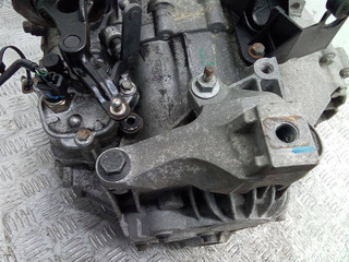 кронштейн КПП Volvo S40 1 поколение [рестайлинг] 2004, 2.0 л., дизель, МКПП