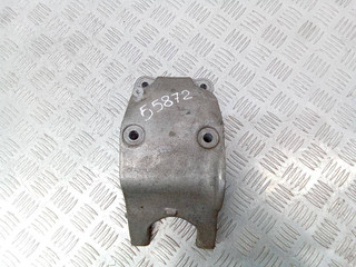 кронштейн двигателя Mercedes-Benz A-Класс W176 2013, 2.0 л., бензин, A2702230138