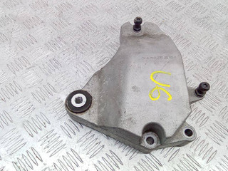 кронштейн двигателя Mercedes-Benz A-Класс W176 2013, A2702230002