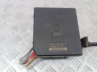 блок предохранителей Renault Megane 3 поколение 2009, 1.5 л., дизель, МКПП, 284B60008R