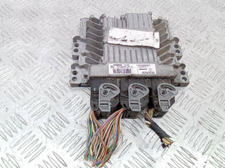 блок управления двигателем Renault Megane 2 поколение 2006, 1.5 л., дизель, 8200565863