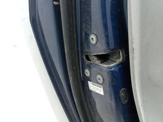 замок двери задней левой Toyota Yaris 2 поколение XP90 [рестайлинг] 2010