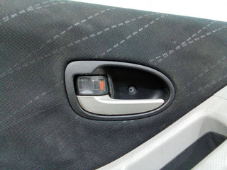 ручка внутренняя передняя левая Toyota Yaris XP9 2007