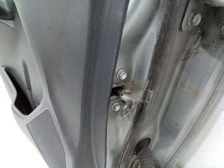ограничитель открывания двери Toyota Yaris XP9 2007