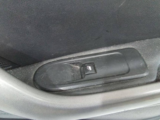 кнопка стеклоподъемника двери Peugeot 308 T7 2008
