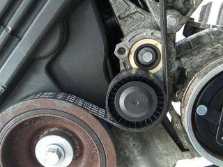 кронштейн генератора Renault Megane 3 поколение 2011, 1.5 л., дизель, МКПП, 8200669494