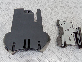 кожух рулевой колонки Renault Laguna 3 поколение 2010, 484720001R