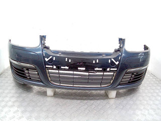 бампер передний Volkswagen Jetta 5 поколение 2005