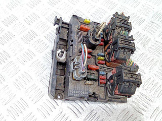 блок предохранителей Citroen C4 Picasso 1 поколение 2008, 9664055680