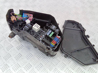 блок предохранителей Porsche Cayenne 955 2007, 7L0010338