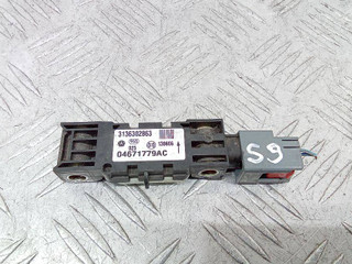 датчик удара Jeep Commander 1 поколение 2006, 04671779AC