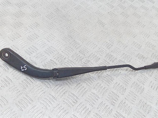 щеткодержатель (поводок стеклоочистителя, дворник) BMW 1 серия F20/F21 2013, 723951905