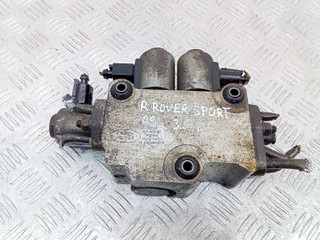 блок клапанов пневмоподвески Land Rover Range Rover Sport 1 поколение 2008, 3.6 л., дизель, 3496860