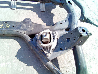 подушка крепления двигателя BMW 1 серия F20/F21 2013, 1.6 л., дизель, МКПП, 685545601