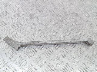 кронштейн генератора Renault Megane 2 поколение 2005, 1.6 л., бензин, МКПП, 8200122051