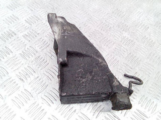 кронштейн двигателя Volkswagen Passat B5 1999, 1.9 л., дизель, МКПП, 8D0199307