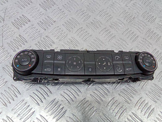 блок управления печки / климат-контроля Mercedes-Benz E-Класс W211/S211 2005, 2118300385