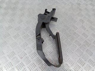 педаль Mercedes-Benz E-Класс W211/S211 2004, 2113000404