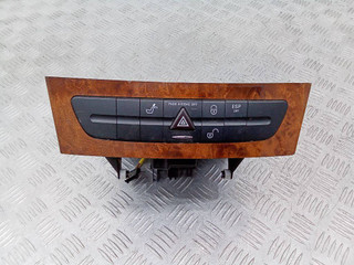 кнопка (выключатель) Mercedes-Benz E-Класс W211/S211 2004, A2116800552