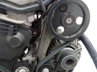кронштейн генератора Renault Clio 2 поколение 2001, 1.4 л., бензин, МКПП