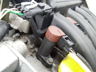 катушка зажигания Renault Clio 2 поколение 2001, 1.4 л., бензин, МКПП