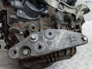 кронштейн КПП Opel Zafira 1 поколение (A) [рестайлинг] 2005, 1.9 л., дизель, МКПП, 24459782