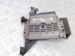 блок управления двигателем Renault Megane 2 поколение 2004, 1.6 л., бензин, 8200242405