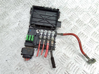 блок предохранителей Volkswagen Golf 4 поколение 2002, 1.9 л., дизель, МКПП, 1J0937550