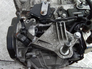 кронштейн КПП Renault Clio 3 поколение 2009, 1.6 л., бензин, АКПП, 8200043085