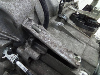 кронштейн КПП Renault Clio 3 поколение 2008, 1.6 л., бензин, МКПП, 8200284803