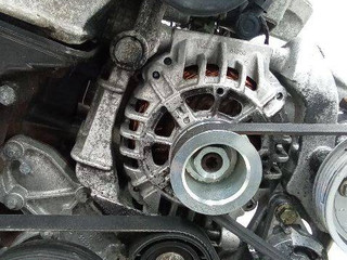 кронштейн генератора Renault Espace 3 поколение 2002, 2.0 л., бензин, АКПП
