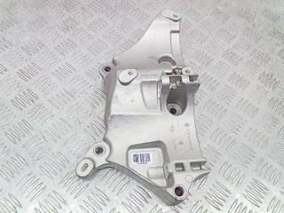 кронштейн генератора Renault Duster 2 поколение 2022, 2.0 л., бензин, МКПП, 117104555R