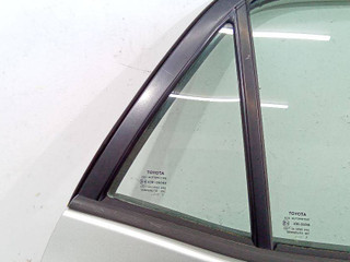 форточка задняя правая Toyota Auris 1 поколение 2007