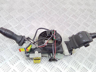 переключатель подрулевой (стрекоза) Renault Megane 3 поколение 2010, 255670019