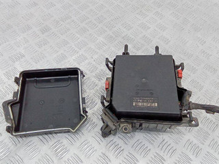 блок предохранителей Renault Megane 3 поколение 2011, 284B68372R