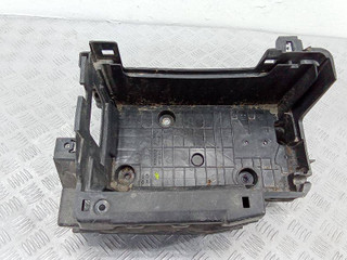 полка аккумулятора Renault Laguna 3 поколение 2010, 244460009R
