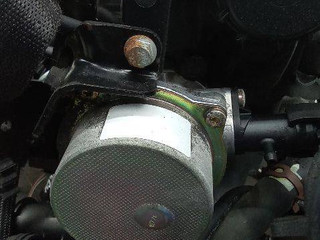 насос вакуумный Renault Clio 2 поколение [2-й рестайлинг] 2007, 1.5 л., дизель, МКПП