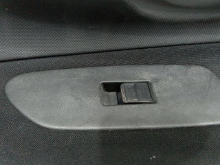 кнопка стеклоподъемника двери Toyota Auris 1 поколение 2007