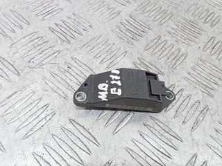 датчик удара Mercedes-Benz E-Класс W211/S211 2005, A0018209326