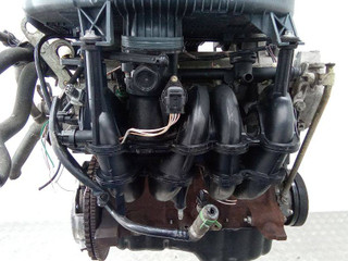 коллектор впускной Renault Clio 2 поколение 1999, 1.4 л., бензин, МКПП, 7700273860