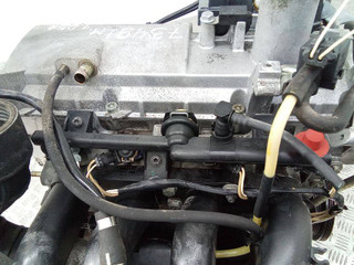 топливная рампа Renault Clio 2 поколение 1999, 1.6 л., бензин, АКПП, 7700868573