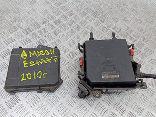 блок предохранителей Renault Megane 3 поколение 2010, 284B61871R