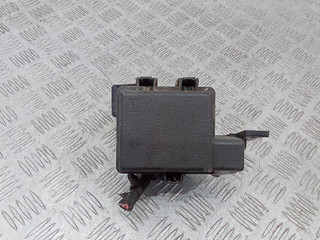 блок предохранителей Renault Megane 3 поколение 2010, 243880001R