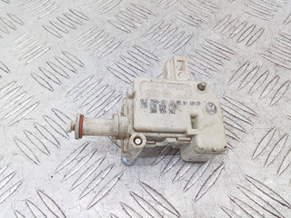 активатор замка крышки топливного бака Volkswagen Touareg 1 поколение 2004, 1J0810773
