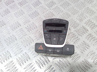 блок управления печки / климат-контроля Renault Laguna 3 поколение 2010, 275100002R