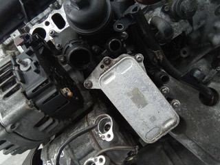 теплообменник масляного фильтра BMW 5 серия E60/E61 2007, 2.0 л., дизель