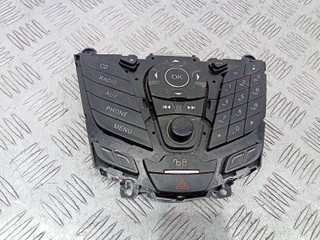 панель управления магнитолой Ford Focus 3 поколение 2012, AM5T18K811BE